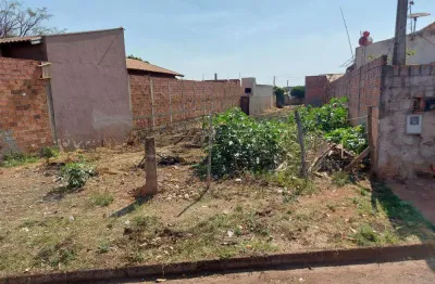 Terreno à venda na Avenida Doutor Antonio Sylvio Cunha Bueno, Ao Lado Da Igreja, s/n, Parque São Paulo (Vila Xavier), Araraquara