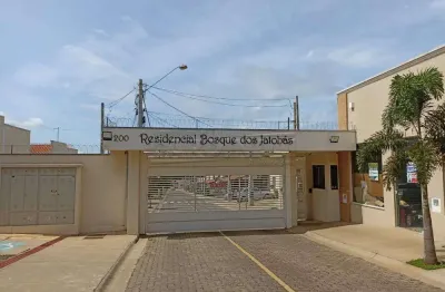 Casa de condomínio com 2 dormitórios em água vermelha