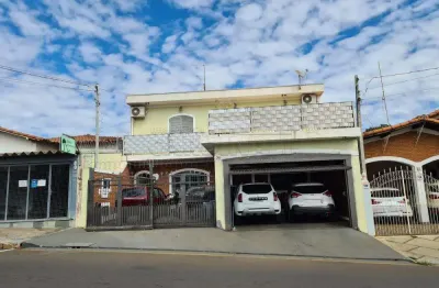 Casa com 4 quartos à venda na Avenida Sallum, 70, Vila Bela Vista, São Carlos