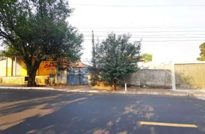 Casa com 2 quartos à venda na Rua Clóvis Braga Pinto Ferraz, 344, Vila Esperança (Vila Xavier), Araraquara