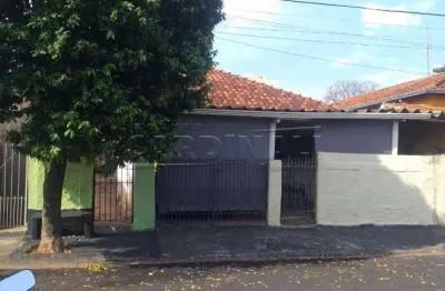 Casa com 3 quartos à venda na Rua Pastor João Rodrigues Rodrigues, 76, Jardim Viaduto (Vila Xavier), Araraquara