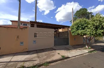 Casa com 2 quartos à venda na Rua Rio Grande, Quase Cruzamento Com Ray Wesley Henrick, 601, Jardim Jóckei Club A, São Carlos