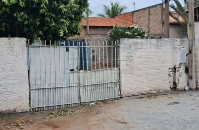 Casa com 2 quartos à venda na Avenida Hamilton Nelson David, Qd D Lt  3, 18, Residencial Acapulco, Araraquara