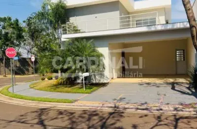 Seu novo capítulo começa aqui, sobrado de 291,50 m² com espaço, conforto, lazer e um cenário natural encantador