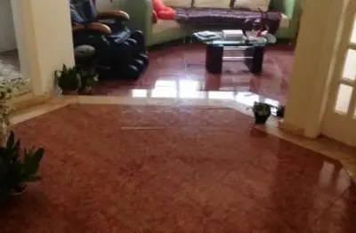 Excelente imóvel no parque faber i condomínio fechado, área nobre dentro da cidade
