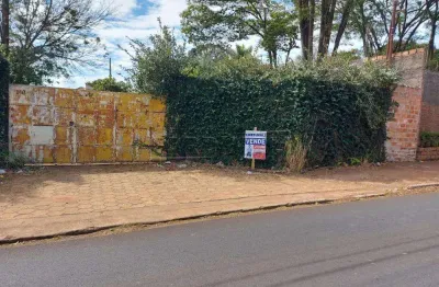 Casa com 3 quartos à venda na Rua Lavineo De Arruda Falcão, Chácara, s/n, Jardim Cruzeiro do Sul I e II, Araraquara