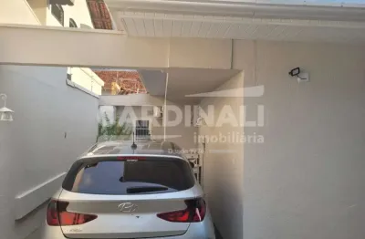 Casa com 3 quartos à venda na Avenida Espanha, 1505, Centro, Araraquara