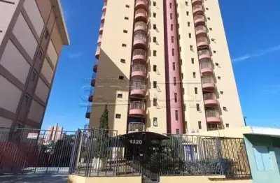 Apartamento com 2 dormitórios no centro próximo a escola prof. sebastião de oliveira rocha em são carlos