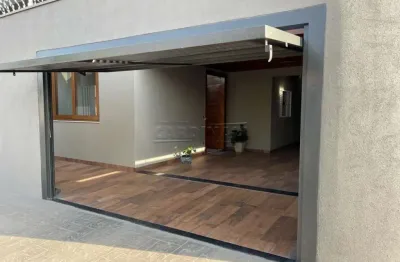 Casa com 3 quartos à venda na Rua Moysés Mussi, 20, Parque Residencial Vale do Sol, Araraquara