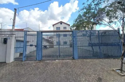 Apartamento com 1 dormitório e vaga de garagem próximo a usp 1