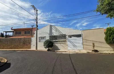Casa com 3 quartos à venda na Rua São Jorge, 113, Vila Xavier (Vila Xavier), Araraquara