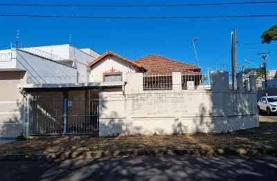 Casa com 3 quartos à venda na Rua José Benetti, 05, Vila Prado, São Carlos