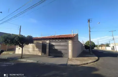 Casa com 3 quartos à venda na Rua Miguel Veltri, 678, Jardim das Estações (Vila Xavier), Araraquara