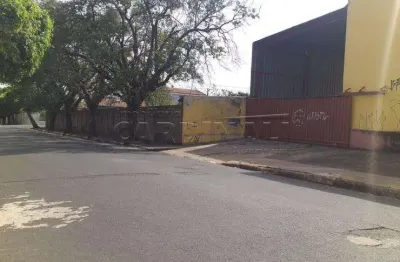 Barracão / Galpão / Depósito para alugar na Rua Imaculada Conceição, 613, São José, Araraquara