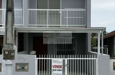 Casa com 2 quartos à venda no Morro do Meio, Joinville 