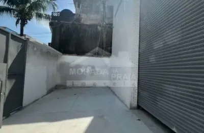 Galpão na guilhermina com 411,75 m² de área total, confira na imobiliária em praia grande.