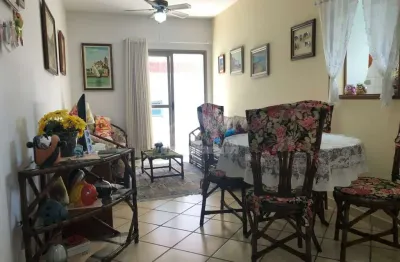 Apartamento mobiliado no canto do forte, 2 dormitórios, sacada, 100 metros praia, confira em pg.