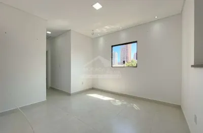 Casa em condomínio fechado no boqueirão, 2 dormitórios, vaga, confira em praia grande.