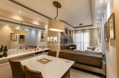 Apartamento com móveis planejados no canto do forte, 2 dormitórios, lazer, confira em praia grande.