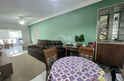 Apartamento mobiliado e decorado no boqueirão, lazer, confira na imobiliária em praia grande.