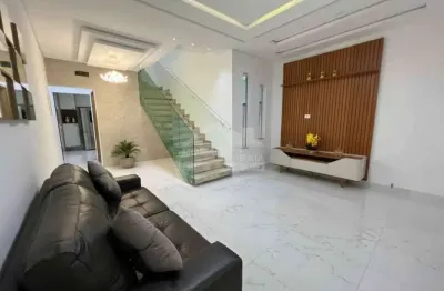 Casa com 2 quartos à venda na Vila Caiçara, Praia Grande 