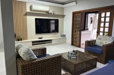 Casa isolada de 3 dormitórios no canto do forte - praia grande!!!