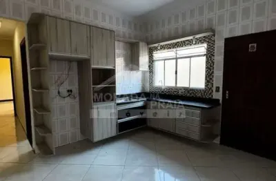 Casa geminada na guilhermina, confira somente na imobiliária em praia grande.