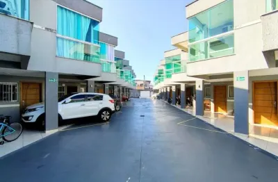 Sobrado de condominio semi mobiliado localizado no sitio do campo, aegnde a sua visita