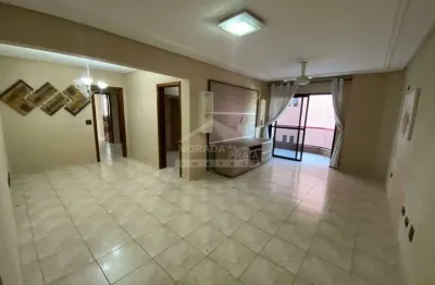 Apartamento no forte de 02 dormitórios, sacada, lazer, confira na imobiliária em praia grande.