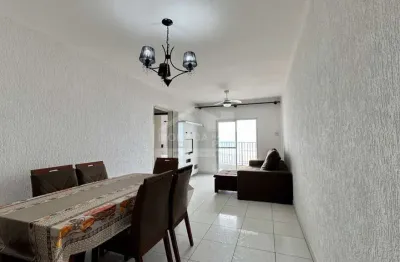 Apartamento frente ao mar na aviação, 2 dormitórios, sacada, confira em praia grande.