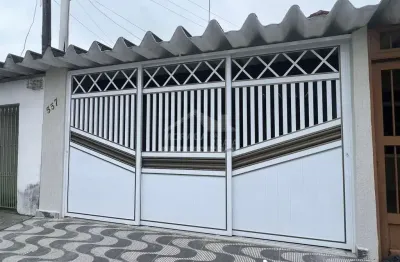 Casa com 2 quartos à venda na Vila Caiçara, Praia Grande 