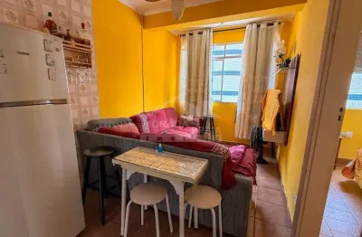 Imperdível e maravilhoso kitão já dividido no canto do forte, só na imobiliária em praia grande.