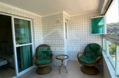 Apartamento mobiliado no forte, 2 suítes, 2 vagas, confira em praia grande.