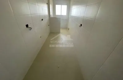 Apartamento 3 suítes com 02 vagas de garagem, lazer. apenas 200 mts da praia.