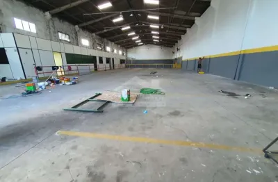Galpão no tude bastos, 1.000 m², confira na imobiliária em praia grande.