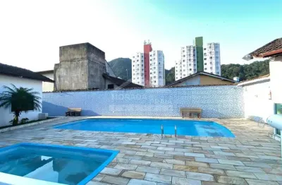 Casa condomínio fechado no forte, 1 dormitório, piscina, confira na imobiliária em praia grande.