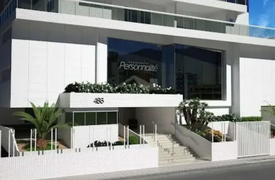 Apartamento de alto padrão na aviação, 3 dormitórios, 100 metros do mar, confira em praia grande.