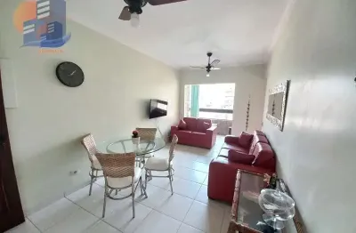 Apartamento a 200 metros do mar com lazer no prédio.