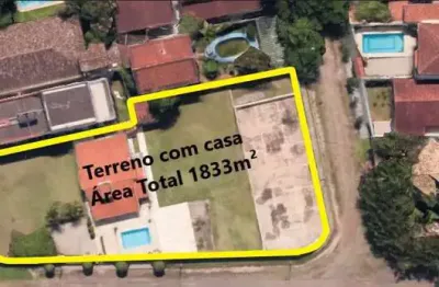 Imperdível!terreno amplo c/casa, próximo ao mar na praia da enseada.