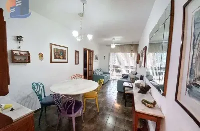 Apto de frente com ampla sacada região dos restaurantes!