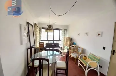 Apartamento cobertura a 350 metros até a praia da enseada.