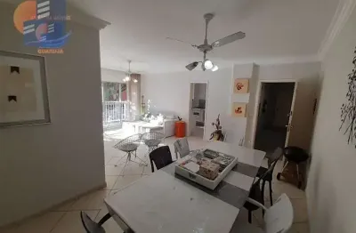 Amplo apto com sacada localizado na enseada guarujá