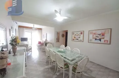 Ótima localização a 250 metros do mar - praia da enseada - guarujá