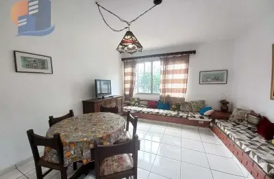 Região dos hotéis, 400 metros do mar - praia da enseada guarujá.