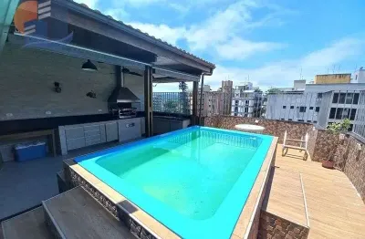 Cobertura excelente de frente/terraço com área gourmet e piscina!