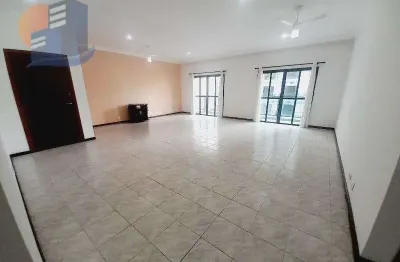 Amplo apartamento com 193m², perfeito para quem busca conforto, espaço e lazer completo