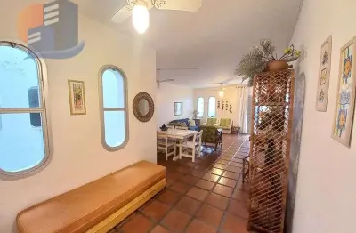 Amplo apartamento com sacada região carrefour - praia da enseada - guarujá