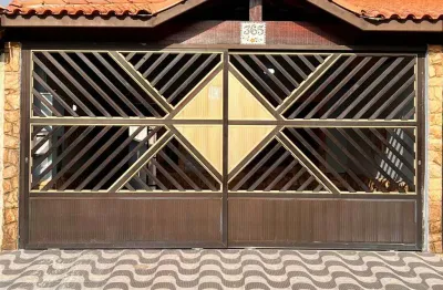 Casa com 2 quartos à venda na Rua Marquês de Olinda, 416, Jardim Imperador, Praia Grande