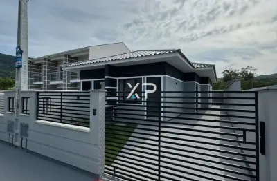 Casas em forquilhas à venda com 2 quartos/suíte | xp2302