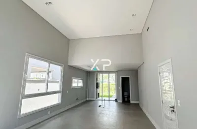 Casa a venda no Condomínio Reserva da Pedra com fundo para o lago